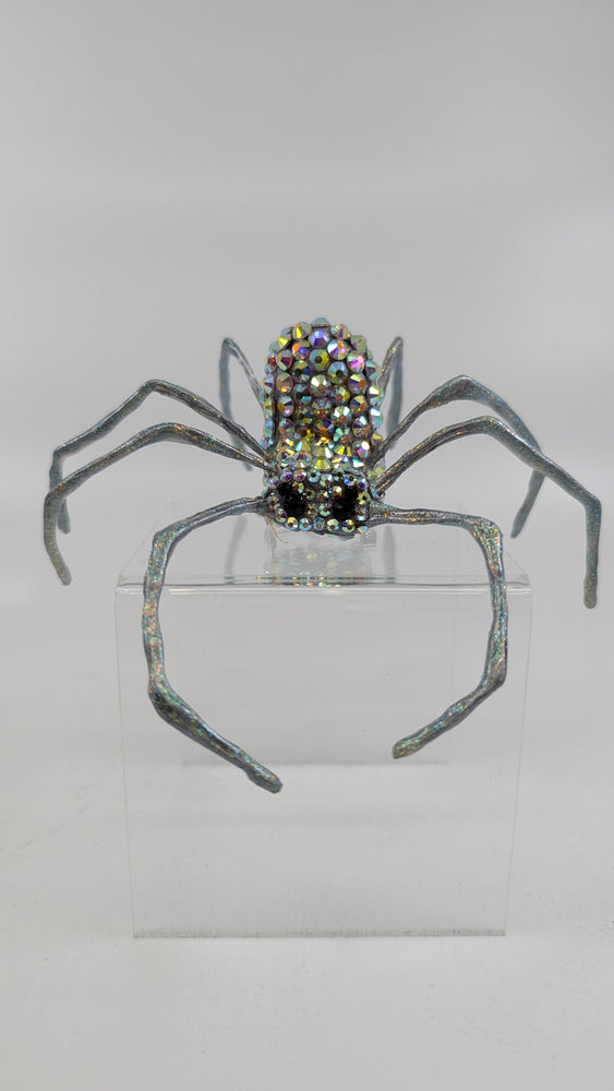 Spider in Silver Mini Pin