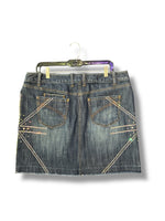 Side Burst Skirt