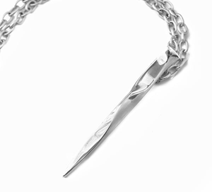 SMALL DAGGER NECKLACE silver-plated brass
